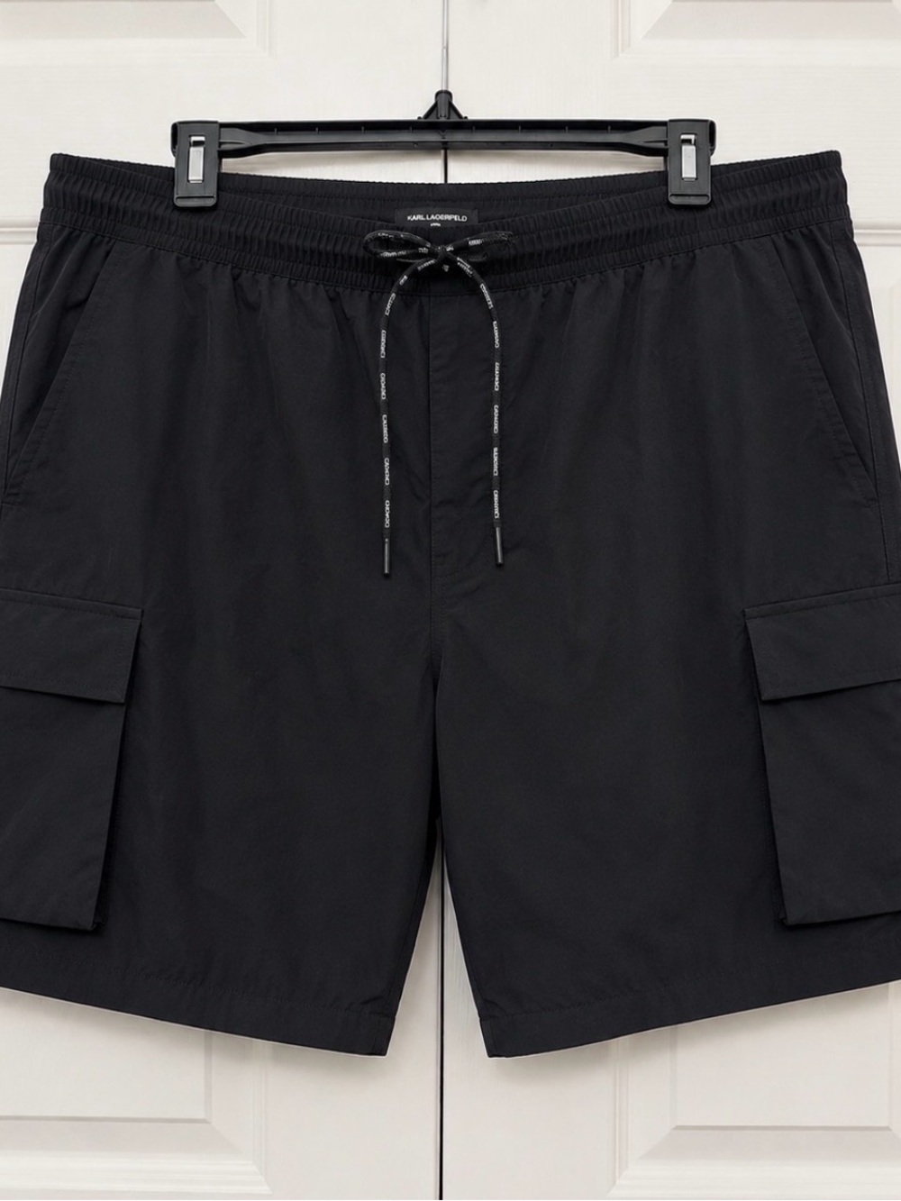 Karl Lagerfeld Paris Men’s Black Performance Casual Shorts  Size XL